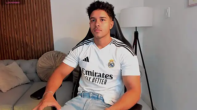 liam collins21 online show from September 16, 2025, 11:44 am