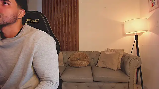 liam collins21 online show from March 15, 2026, 11:39 am