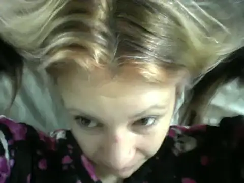 Snapshot of Paulita_x3 chatting on May 29, 2026, 12:11 pm Paulita x3 online show from May 29, 2026, 12:11 pm