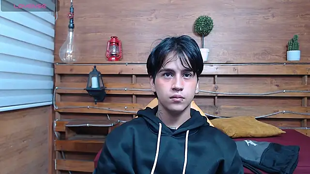 alex 477 online show from November 5, 2025, 11:46 am