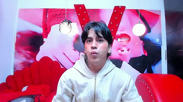 alex 477 online show from November 11, 2025, 11:38 am