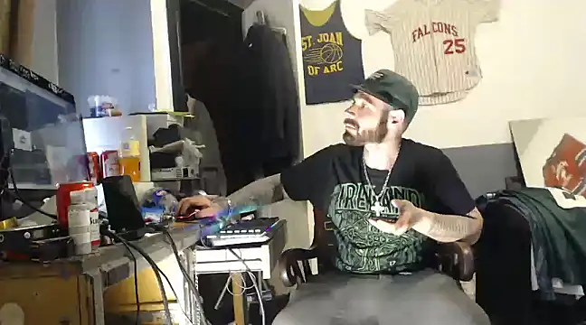 sledge901 online show from February 13, 2025, 9:38 pm