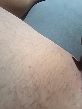 mezenga22 online show from September 17, 2025, 6:21 pm