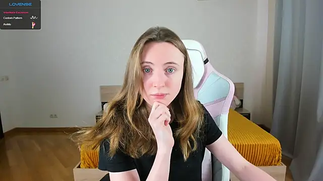 Cowell Adelina online show from October 31, 2025, 8:33 am