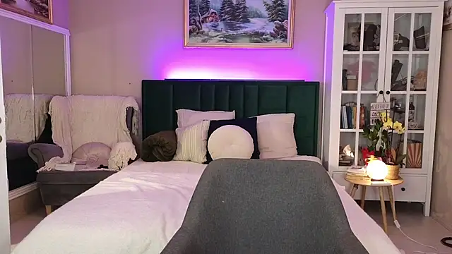 Snapshot of JoanneGG chatting on March 11, 2025, 10:18 am JoanneGG online show from March 11, 2025, 10:18 am