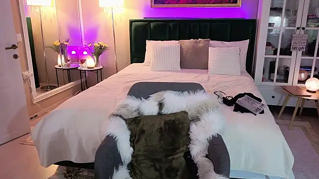 JoanneGG online show from March 5, 2026, 2:24 pm