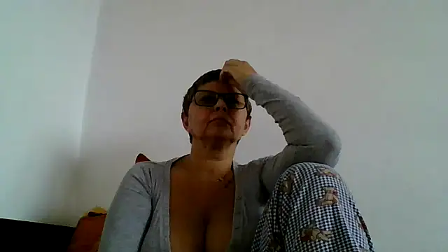 roseblak42 online show from October 24, 2025, 12:26 pm