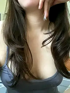 Ruby bear online show from October 3, 2025, 5:09 am