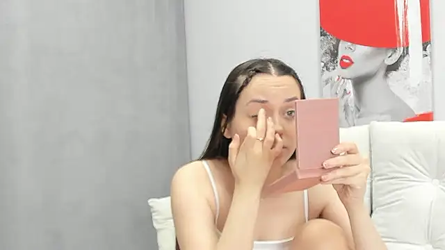 Tiny JuJu online show from March 12, 2026, 1:33 am