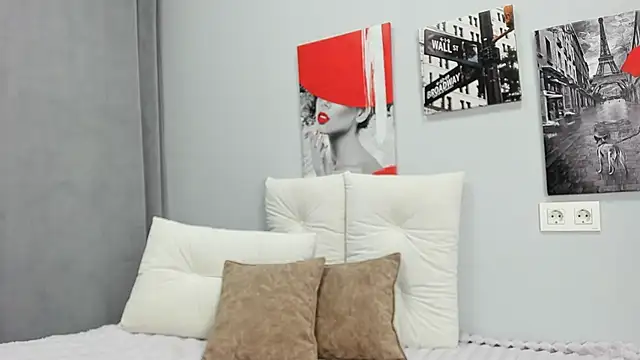 Tiny JuJu online show from March 13, 2026, 1:21 am