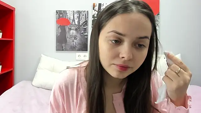 Tiny JuJu online show from October 21, 2025, 1:27 am