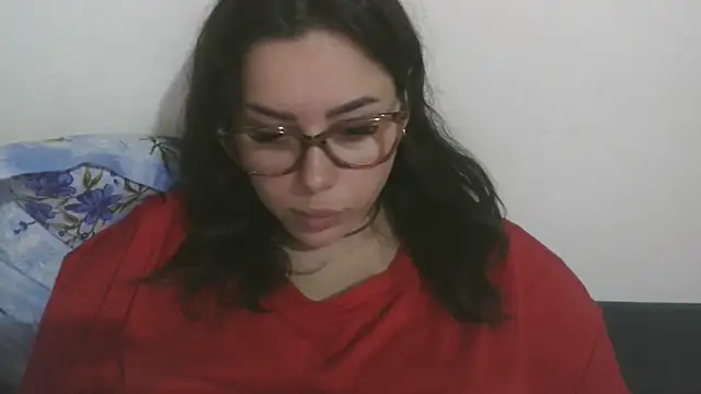 LovelyJulliette online show from July 9, 2026, 3:33 pm