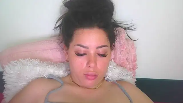 LovelyJulliette online show from June 22, 2026, 1:41 pm