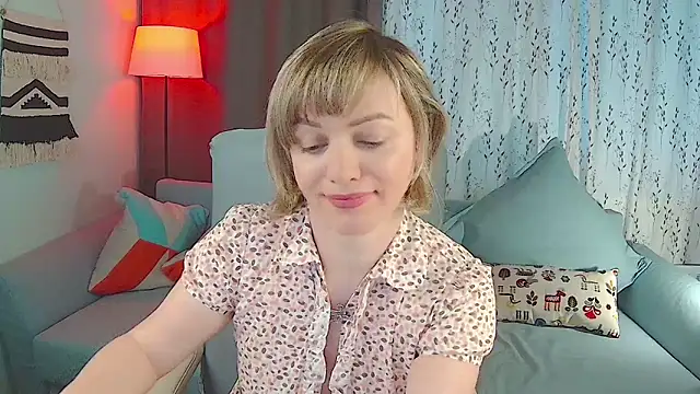 NandiSmile online show from February 11, 2026, 6:35 am