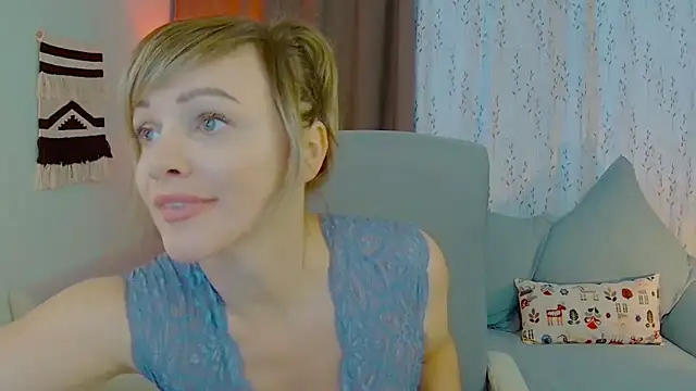 NandiSmile online show from September 22, 2025, 10:21 am