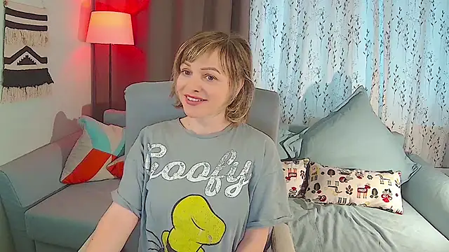 NandiSmile online show from February 10, 2026, 9:41 am