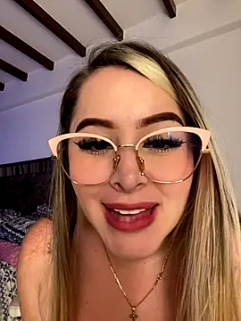 Snapshot of natashasweet chatting on September 28, 2025, 3:24 am natashasweet online show from September 28, 2025, 3:24 am