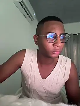 Snapshot of Arwens_bell08 chatting on February 12, 2025, 10:26 pm Arwens bell08 online show from February 12, 2025, 10:26 pm