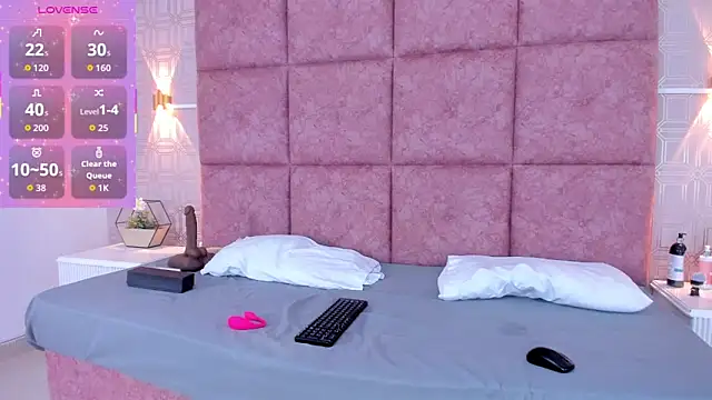 Snapshot of LiaVelez chatting on February 26, 2026, 2:39 pm LiaVelez online show from February 26, 2026, 2:39 pm