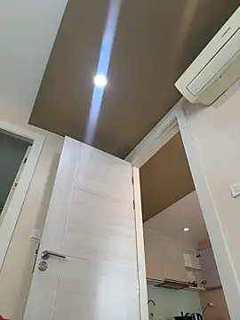 AmmyHot online show from April 4, 2026, 4:08 am