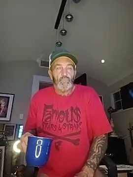 Hotbodyscottie online show from November 17, 2025, 7:45 am