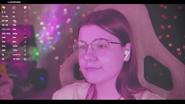 cuteamberlyyy online show from June 18, 2026, 1:05 pm