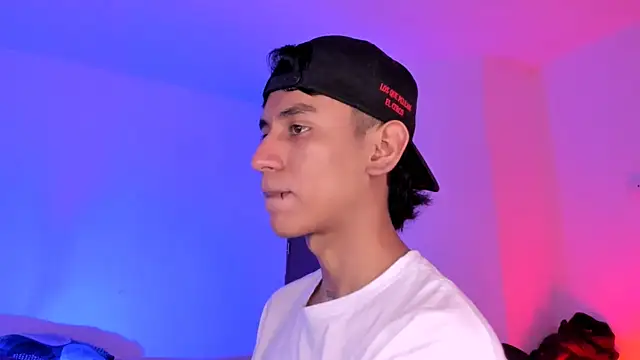 Levin Hikaru online show from November 18, 2025, 11:26 pm