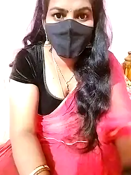 Snapshot of melina214 chatting on January 28, 2025, 4:41 pm melina214 online show from January 28, 2025, 4:41 pm