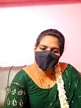 Snapshot of melina214 chatting on September 15, 2025, 3:40 am melina214 online show from September 15, 2025, 3:40 am