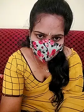 Snapshot of melina214 chatting on March 12, 2026, 3:56 am melina214 online show from March 12, 2026, 3:56 am