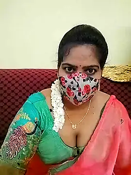 Snapshot of melina214 chatting on March 26, 2026, 4:49 pm melina214 online show from March 26, 2026, 4:49 pm