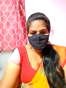 Snapshot of melina214 chatting on March 6, 2025, 4:30 am melina214 online show from March 6, 2025, 4:30 am