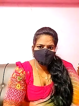 Snapshot of melina214 chatting on October 16, 2025, 3:26 am melina214 online show from October 16, 2025, 3:26 am