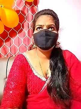 Snapshot of melina214 chatting on February 27, 2025, 3:29 am melina214 online show from February 27, 2025, 3:29 am
