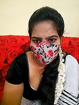 Snapshot of melina214 chatting on March 31, 2026, 5:48 pm melina214 online show from March 31, 2026, 5:48 pm