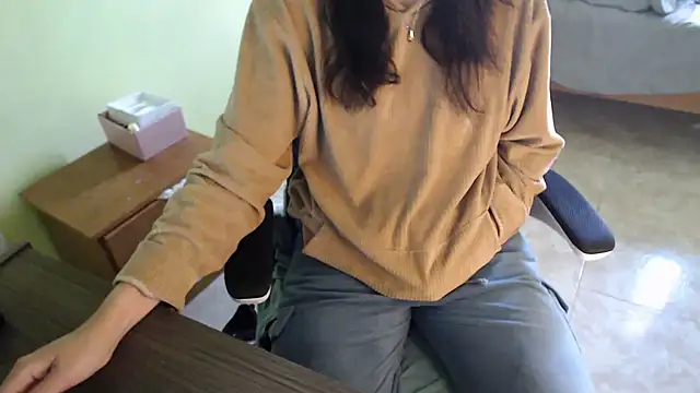 samantha s69 online show from February 4, 2026, 2:34 pm