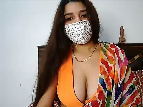 Snapshot of Gloie4u chatting on January 15, 2026, 9:23 am Gloie4u online show from January 15, 2026, 9:23 am