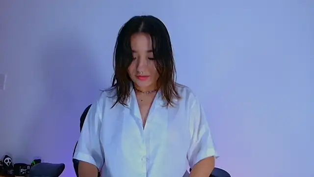 vayolett01 dakotta online show from September 20, 2025, 11:32 pm