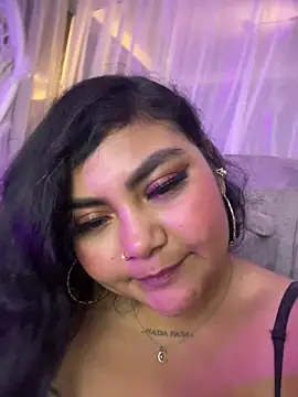 Snapshot of Juli_Walker chatting on March 3, 2026, 2:51 am Juli Walker online show from March 3, 2026, 2:51 am