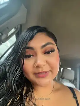 Snapshot of Juli_Walker chatting on April 16, 2026, 1:23 pm Juli Walker online show from April 16, 2026, 1:23 pm