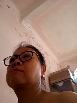 Hotestlove online show from December 21, 2025, 1:19 am