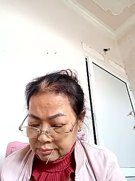 Hotestlove online show from January 9, 2026, 3:35 am