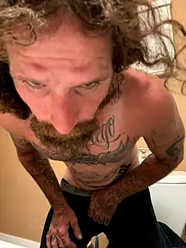 Crackkers online show from November 16, 2025, 5:56 am