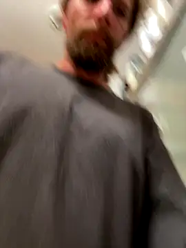 Crackkers online show from November 18, 2025, 8:28 am