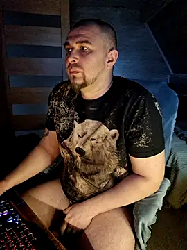 Foxyshaved online show from March 30, 2026, 4:58 am