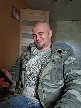 Foxyshaved online show from September 12, 2025, 8:47 am