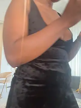 Snapshot of slimcateee chatting on January 14, 2026, 8:18 am slimcateee online show from January 14, 2026, 8:18 am