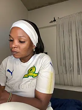 Snapshot of slimcateee chatting on November 25, 2025, 9:15 pm slimcateee online show from November 25, 2025, 9:15 pm