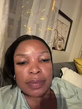 Snapshot of slimcateee chatting on November 7, 2025, 6:56 pm slimcateee online show from November 7, 2025, 6:56 pm