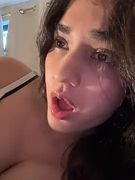 CuteeRose online show from January 19, 2026, 3:05 pm